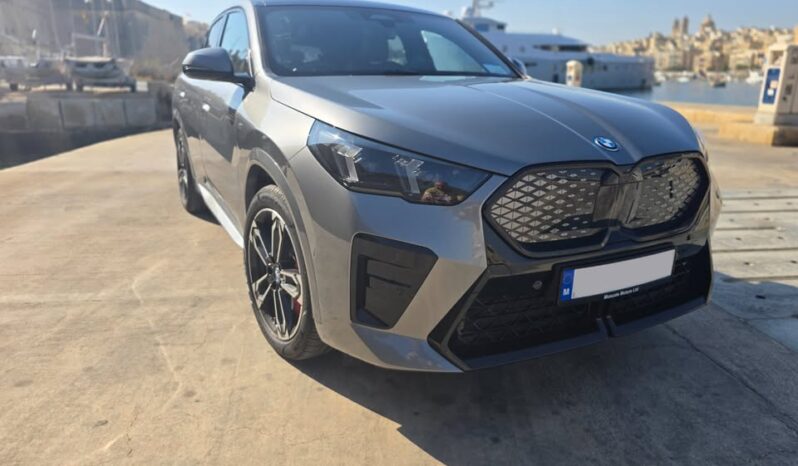 2025 BMW iX2 xDrive30 M Sport u2x / 72gm full