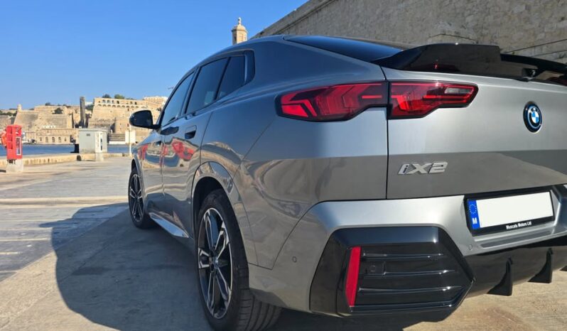 2025 BMW iX2 xDrive30 M Sport u2x / 72gm full